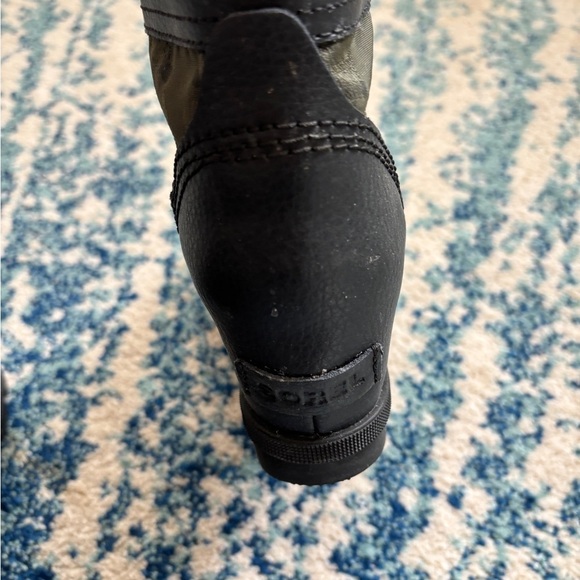 SOREL Lexie Youth Camo Camouflage Wedge Lace Up Boots Green 5 worn once - Picture 7 of 8